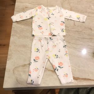 Carter’s size 3 mo